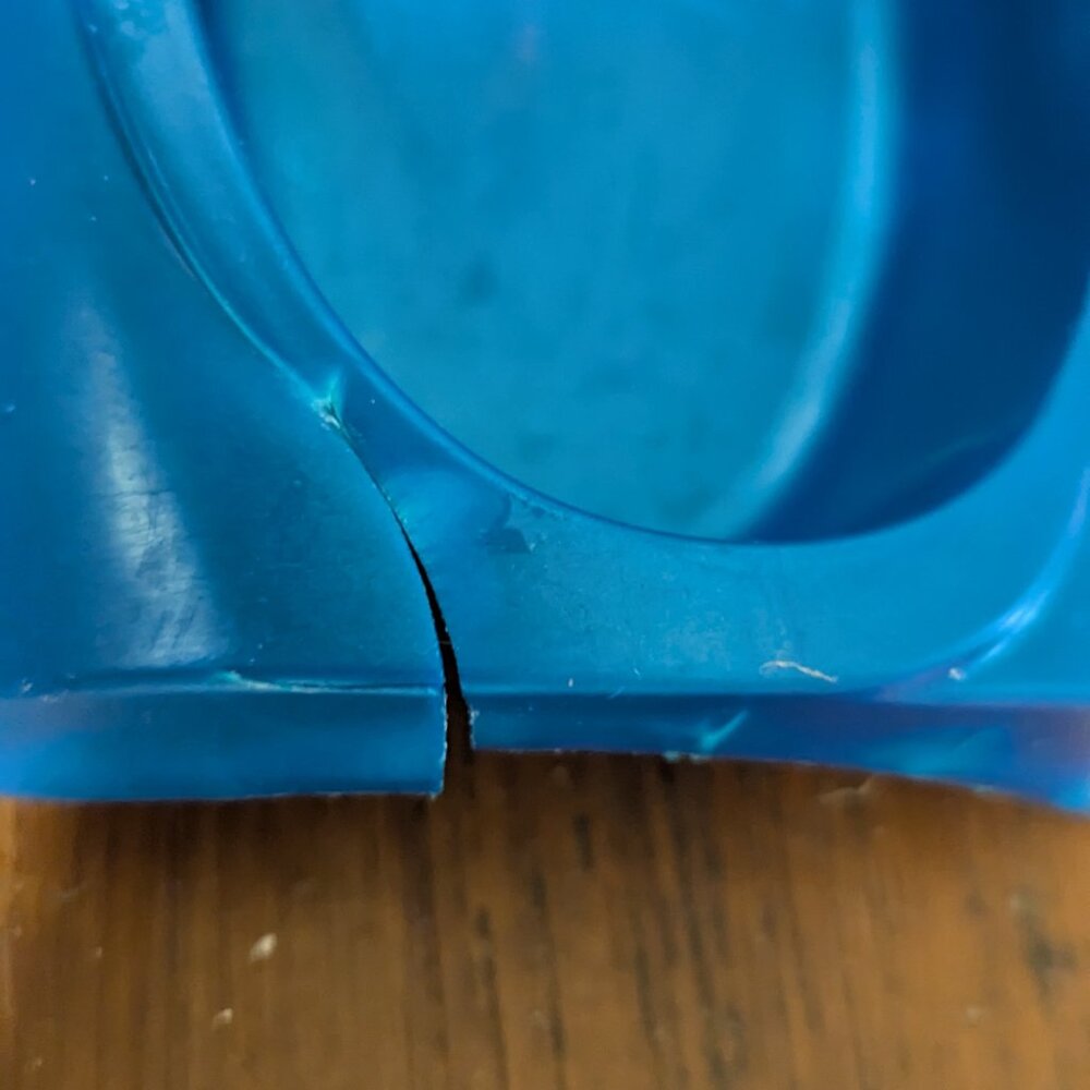 Cat dish - Picture 2 of 4